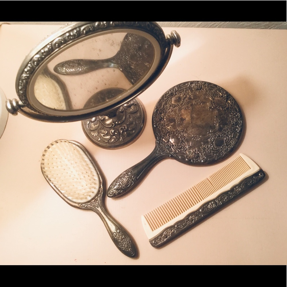VINTAGE HAIRBRUSH - COMB - MIRROR - VANITY SET